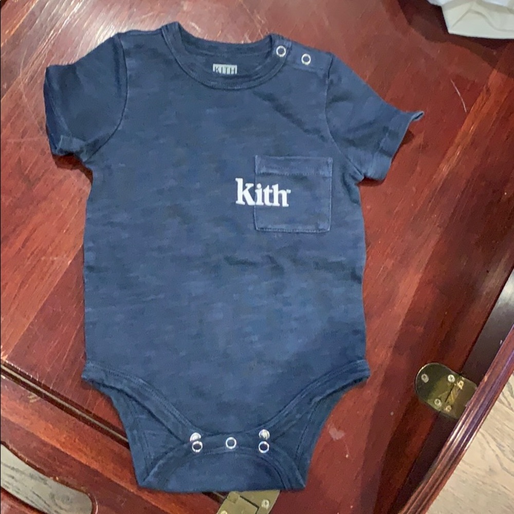 Navy blue kids 6-12 m unisex onesie kith exclusive